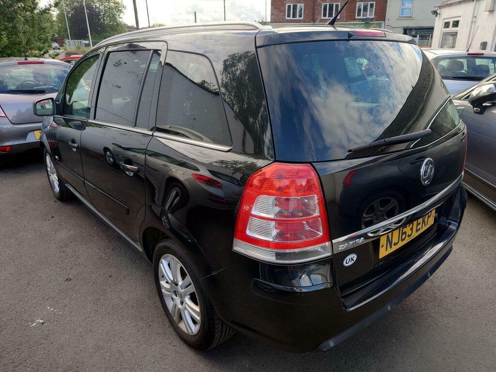 Vauxhall Zafira 1.6 16V Design Euro 5 NJ63EKP Black #2