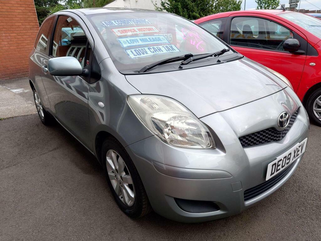 Toyota Yaris 1.33 Dual Vvt-i Tr Euro 4 S S DE09XEV Silver