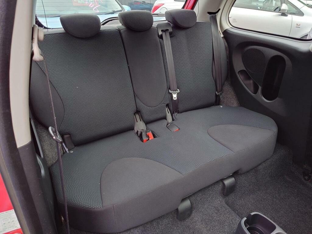 Nissan Micra 1.2 16V Acenta Red #5