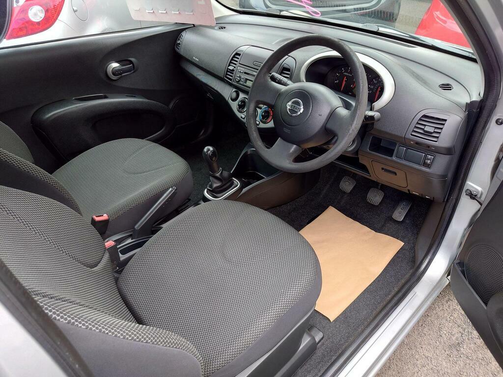 Nissan Micra 1.5 Dci Visia Silver #4