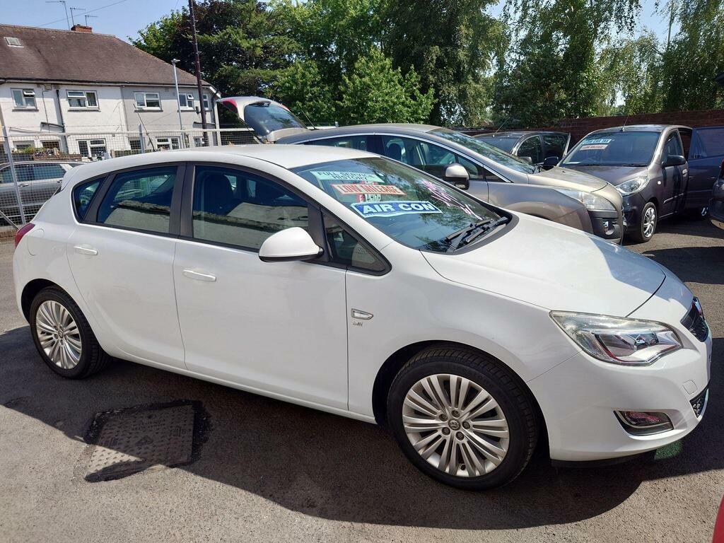 Vauxhall Astra 1.6 16V Exclusiv Euro 5 Black #1