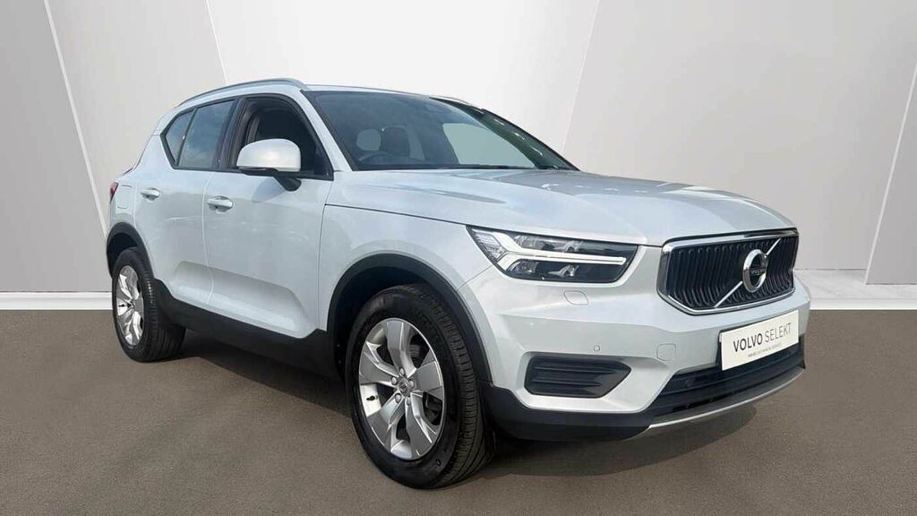Volvo XC40 Momentum, T3 Climate, Park Assist Silver