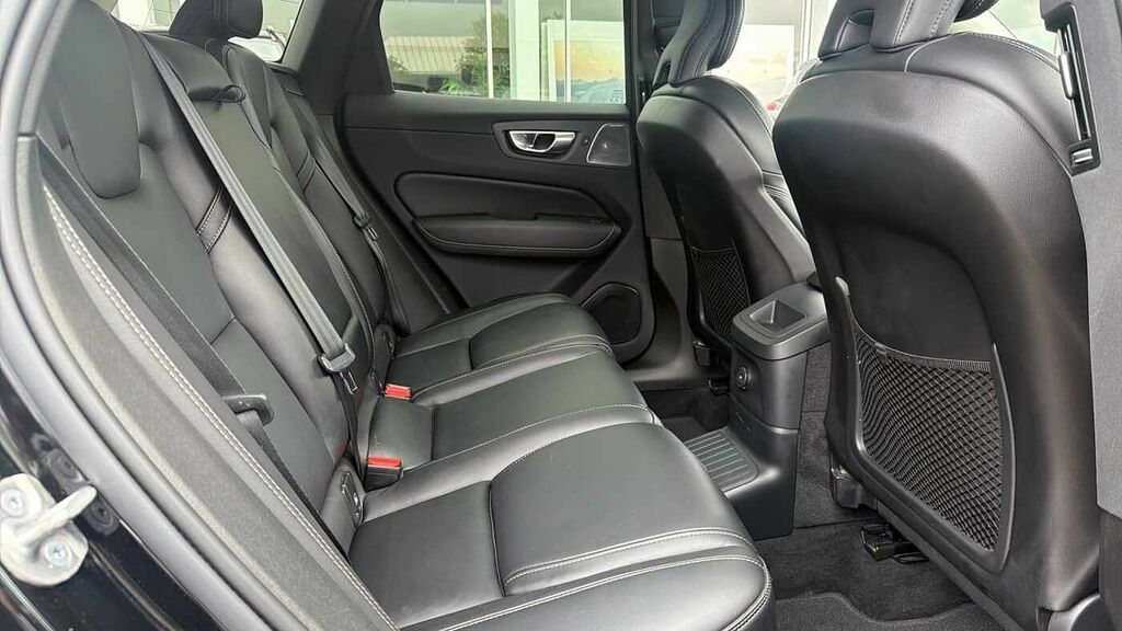 Volvo XC60 Recharge Ultimate, T8 Awd Plug-in Hybrid, CF72UMV Black #6