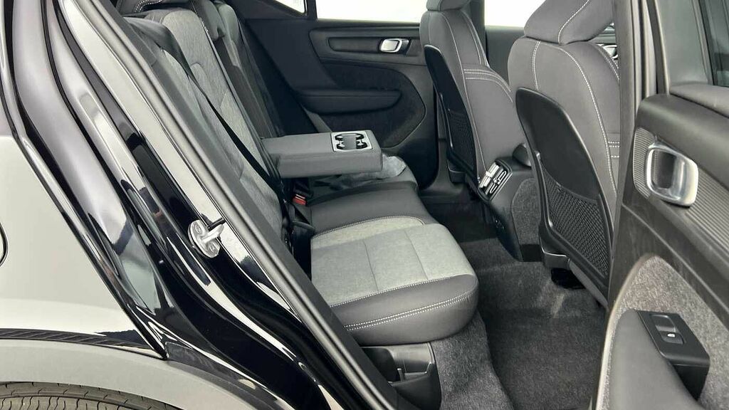 Volvo XC40 Core, B3 Mild Hybrid, Climate Pack, Wheel RE25NVO Black #6