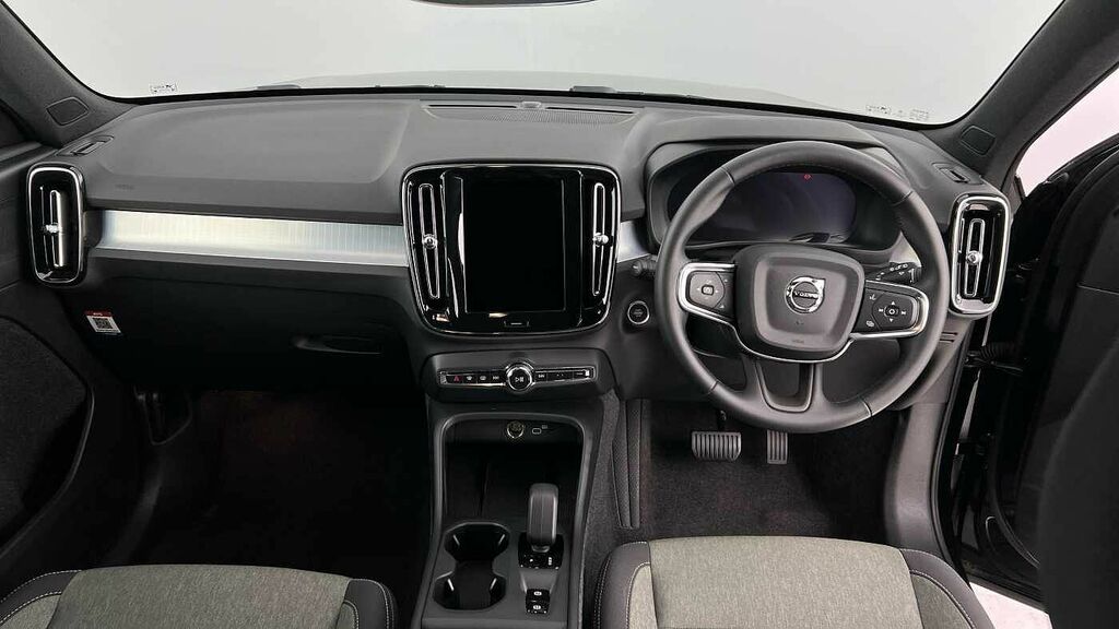 Volvo XC40 Core, B3 Mild Hybrid, Climate Pack, Wheel RE25NVO Black #5