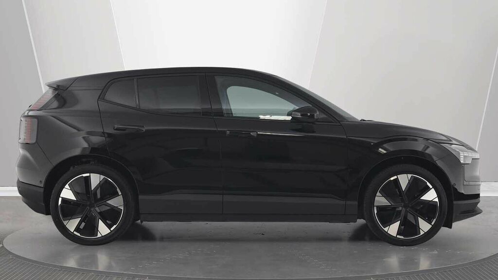 Volvo EX30 Ultra, Single Motor Extended Range, Pano OV75EPK Black #3