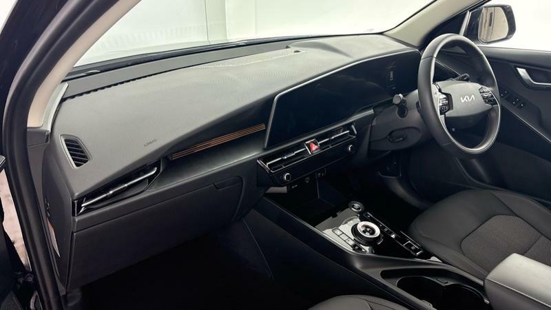Kia Niro 1.6 Gdi 127 Hybrid 3 Dct AY75URF Black #4