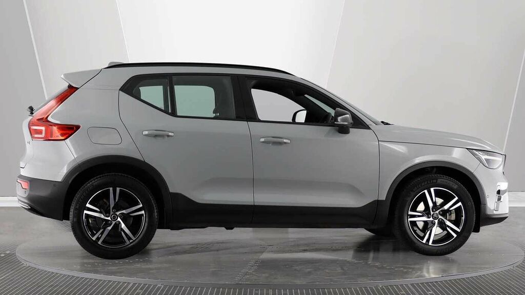 Volvo XC40 Plus, B3 Mild Hybrid, Dark KP24AXF Grey #3