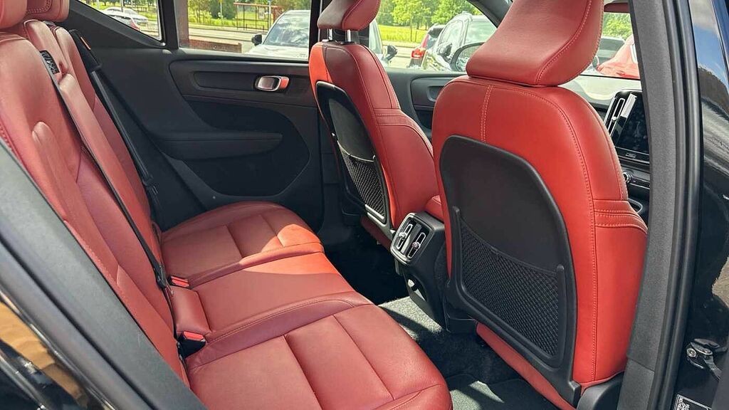 Volvo XC40 T4 Awd Momentum Pro Sunroof, 360 Camera KM20JZU Black #6