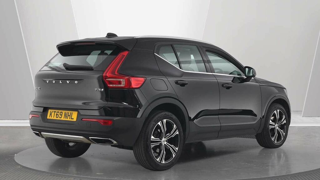 Volvo XC40 T3 Inscription Pro Blond Leather Seats, KT69NHL Black #2
