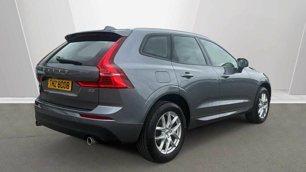 Volvo XC60 B5 Momentum Pro Grey #2