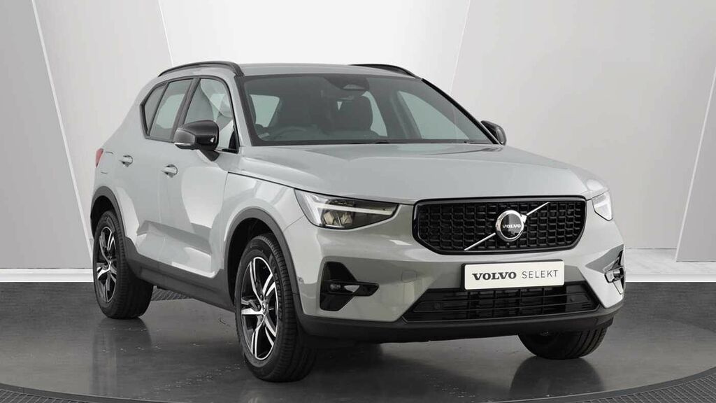 Volvo XC40 Plus, B3 Mild Hybrid, Dark 360 Camera, He Grey