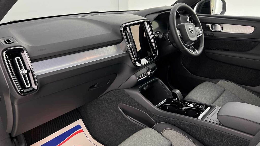 Volvo XC40 Plus, B3 Mild Hybrid, Dark 360 Camera, He KN73JFZ Grey #4