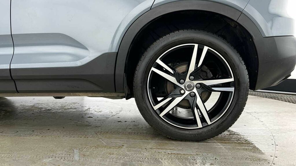 Volvo XC40 R-design, T3 Grey #4