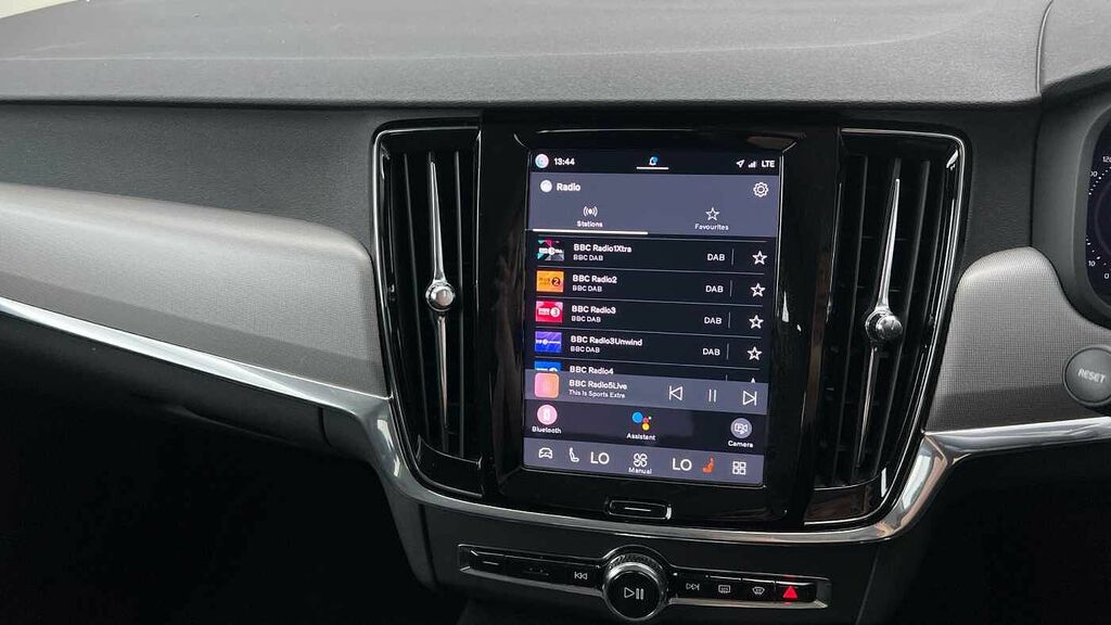 Volvo V90 2.0 B4p Momentum Grey #10