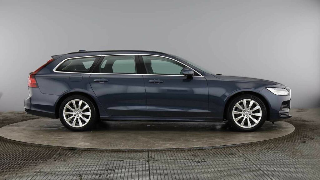 Volvo V90 Momentum, B4 Mild Hybrid Blue #2