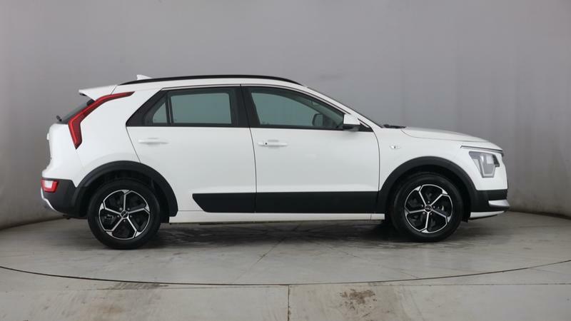 Kia Niro 1.6 Gdi 127 Hybrid 2 Nav Dct White #3