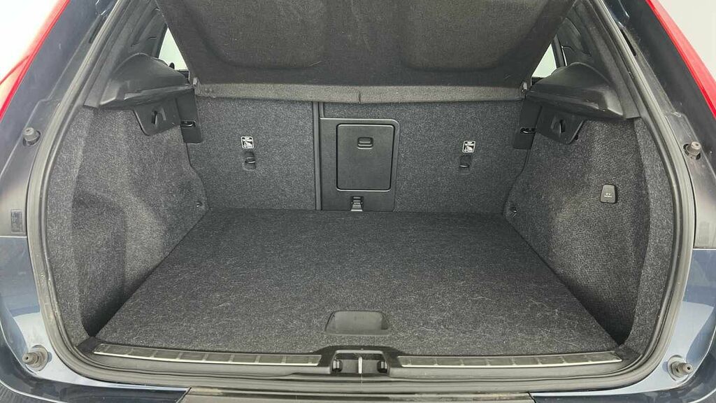 Volvo XC40 Inscription Pro Black #5