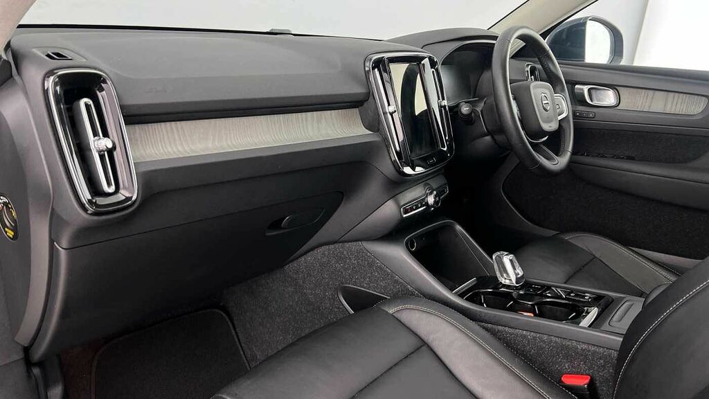 Volvo XC40 Inscription Pro Black #6