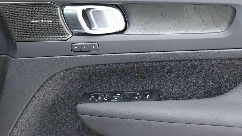 Volvo XC40 Recharge Pro, Single Motor Grey #25