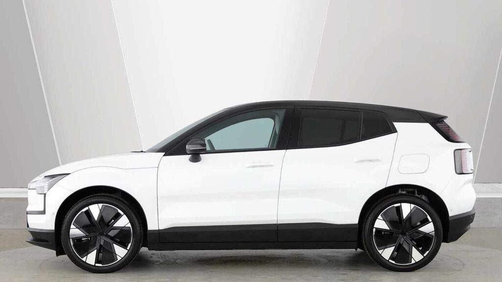 Volvo EX30 Ultra, Single Motor Extended Range, Mist White #6