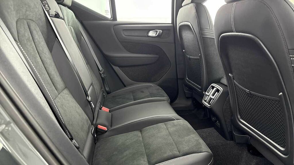Volvo XC40 Plus, B3 Mild Hybrid, Dark  #6