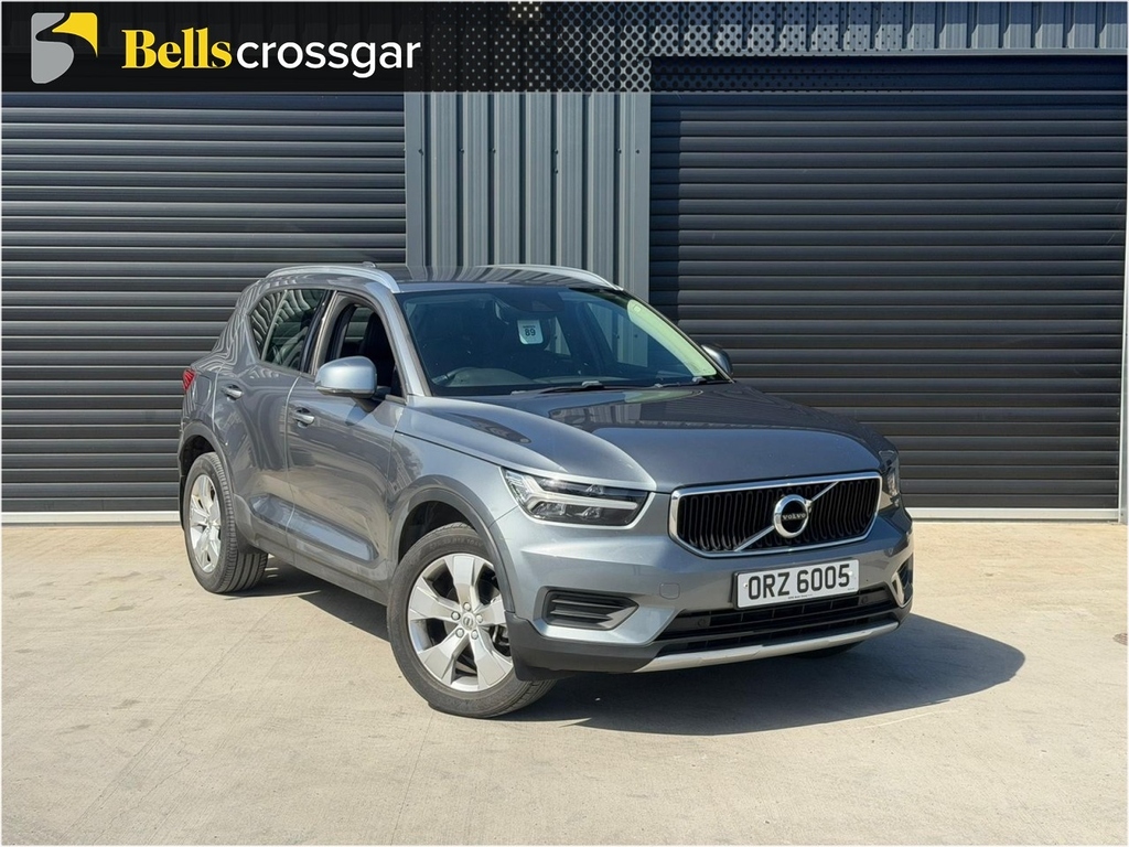 Volvo XC40 1.5 T3 Momentum Grey