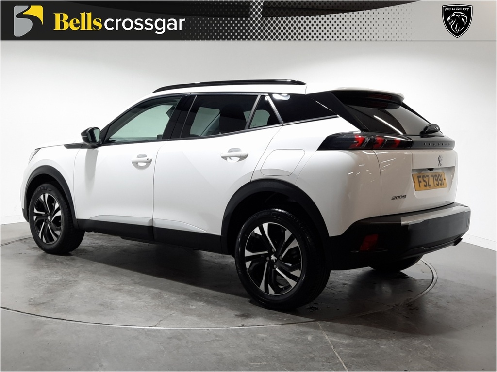 Peugeot 2008 1.2 Puretech Allure Premium White #5