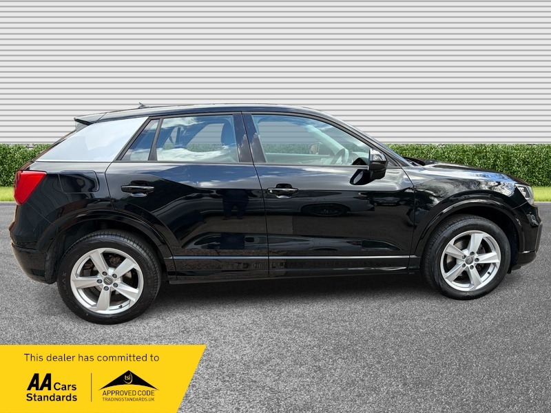 Audi Q2 1.0 Tfsi 30 Technik AV70CDF Black #6