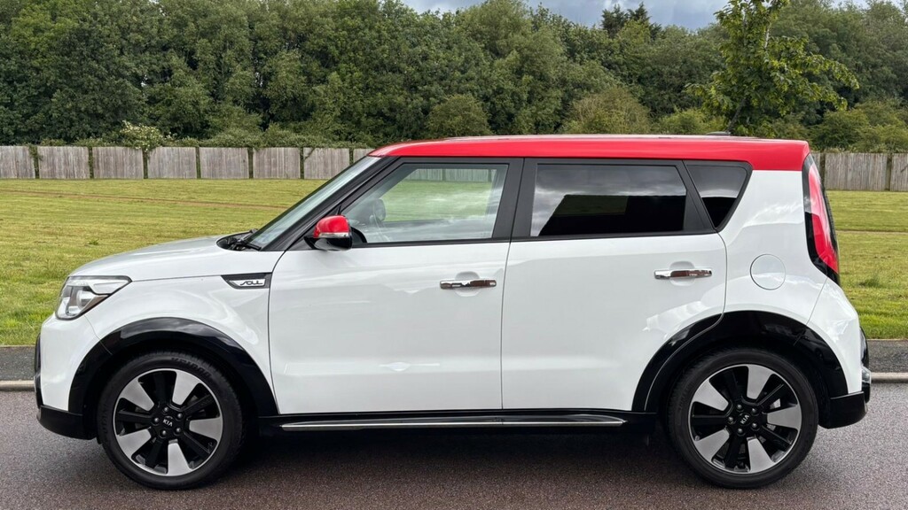 Kia Soul Hatchback Red #28