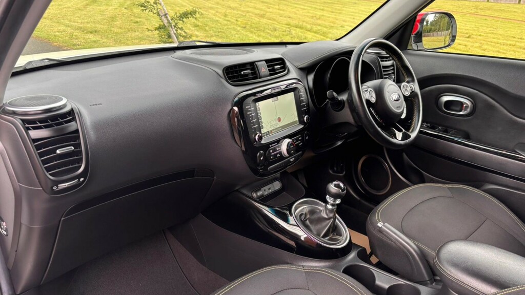 Kia Soul Hatchback Red #35
