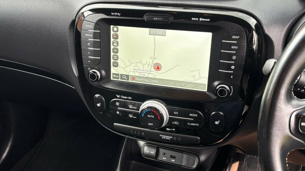 Kia Soul Hatchback Red #32