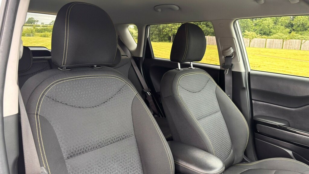 Kia Soul Hatchback Red #15