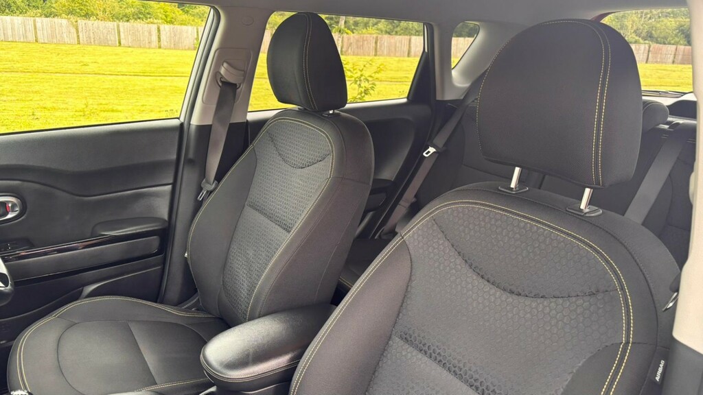 Kia Soul Hatchback Red #18