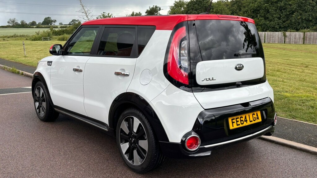 Kia Soul Hatchback Red #25
