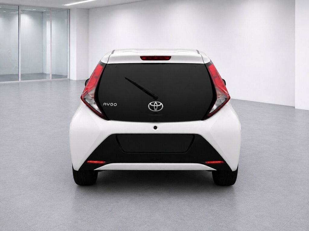 Toyota Aygo 1L X-play SK69FLE White #3