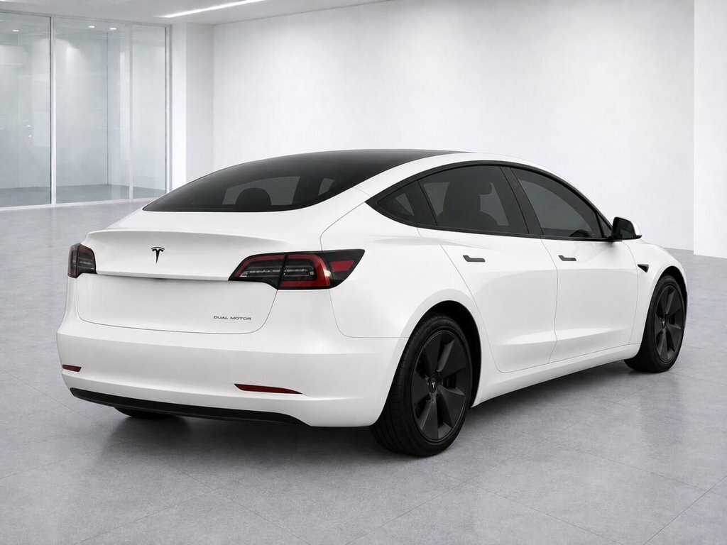 Tesla Model 3 Saloon SC21DKE White #2