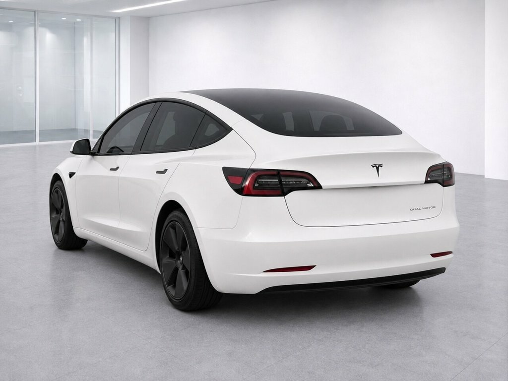 Tesla Model 3 Saloon SC21DKE White #4