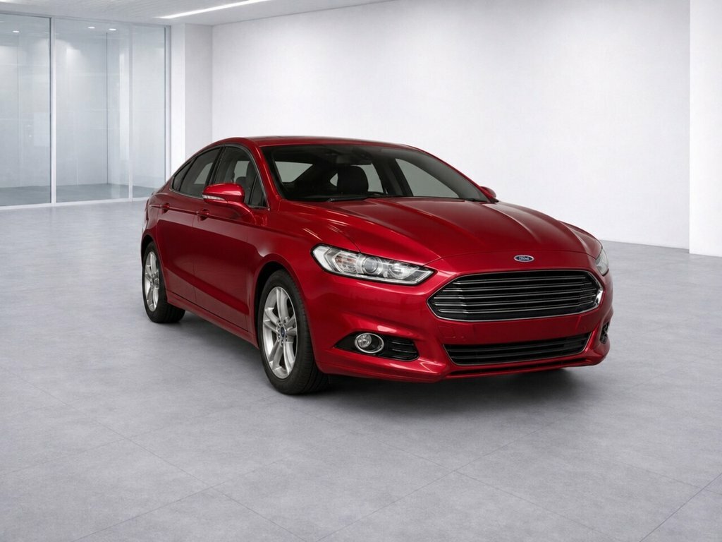 Ford Mondeo Hatchback Red