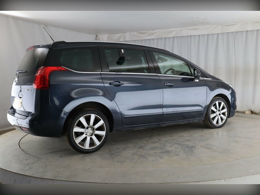 Peugeot 5008 1.6 E-hdi Active Egc White #3