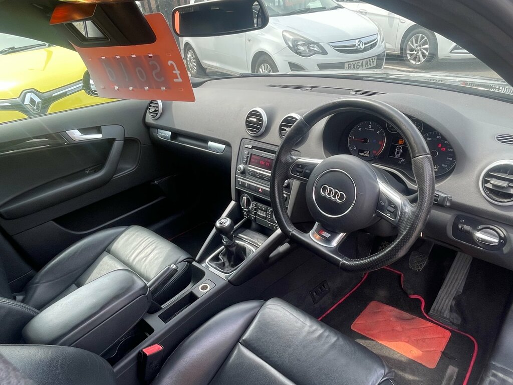 Audi A3 2.0 Tdi Black Edition Sportback White #10