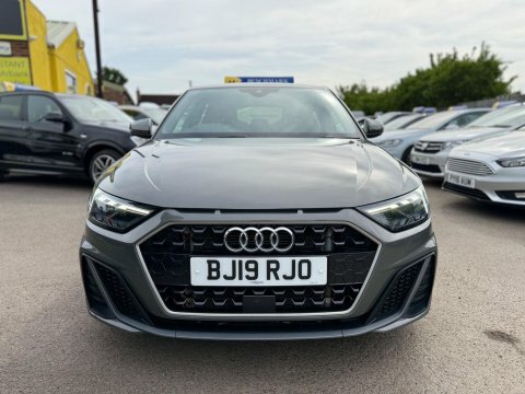Audi A1 1.5 Tfsi 35 BJ19RJO Grey #2
