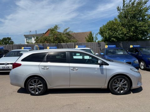 Toyota Auris 1.8 Vvt-h Excel YR15MMO Silver #4
