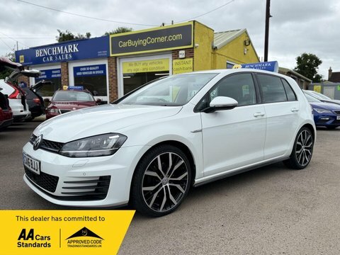 Volkswagen Golf 2.0 Tdi Bluemotion White