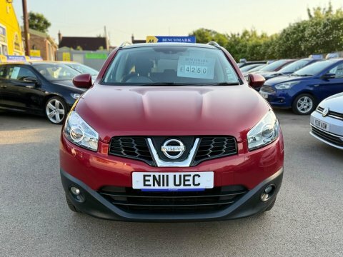 Nissan Qashqai 1.6 N-tec 2Wd Red #2