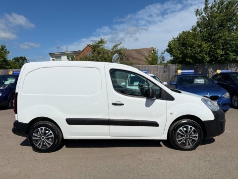 Peugeot Partner 1.6 Bluehdi 855 White #4