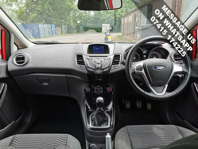 Ford Fiesta Zetec Hatchback Red #2