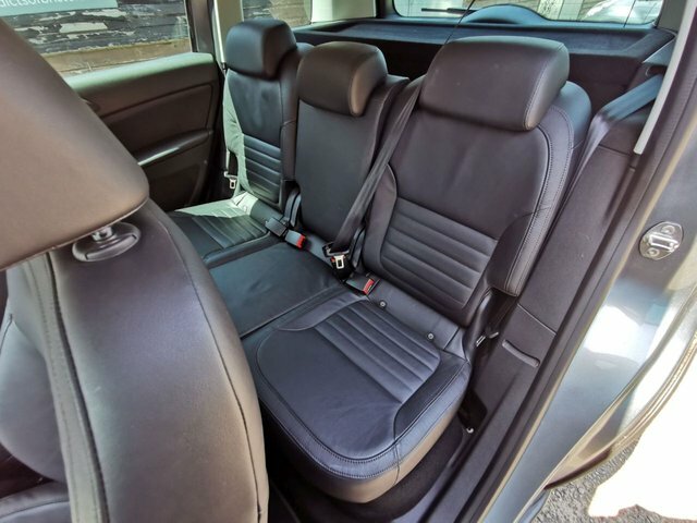 Skoda Yeti 2013 13 2.0 White #27