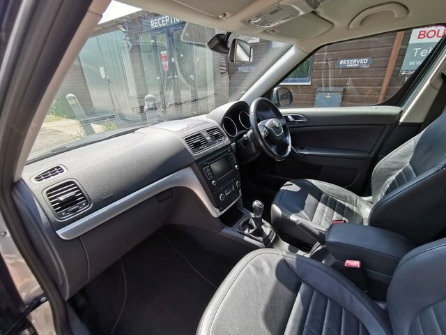 Skoda Yeti 2013 13 2.0 White #15
