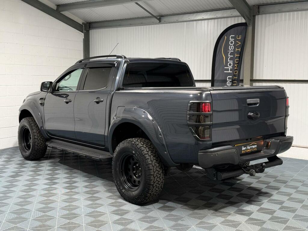 Ford Ranger Black #20